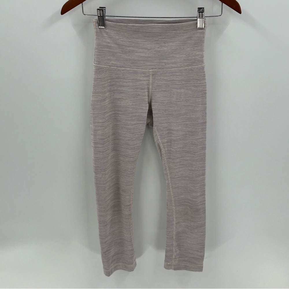 Lululemon Wunder Under crop legging
